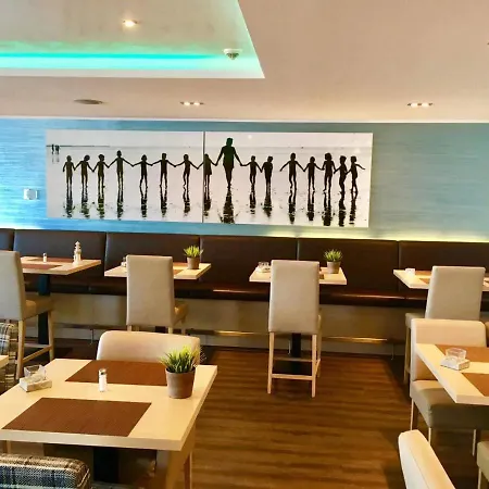 Hotel Harlesiel فندق هارليسييل