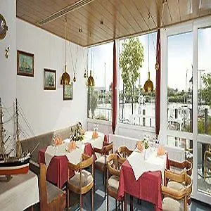 Hotel Harlesiel فندق هارليسييل